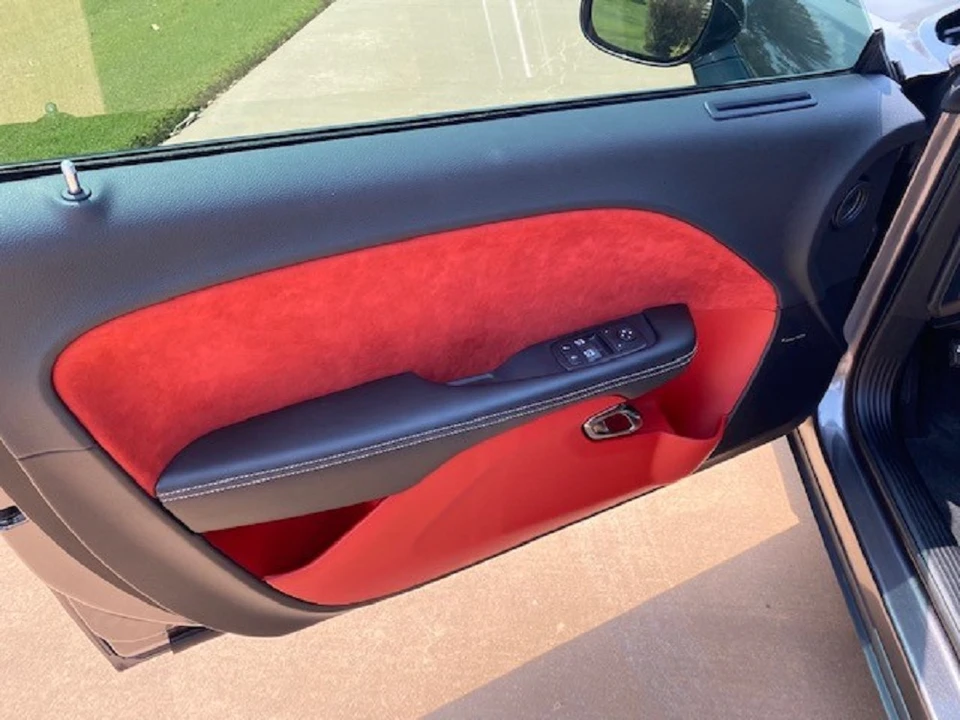 2015 Dodge Challenger SRT Hellcat 3rd Gen - Image 20 of 31