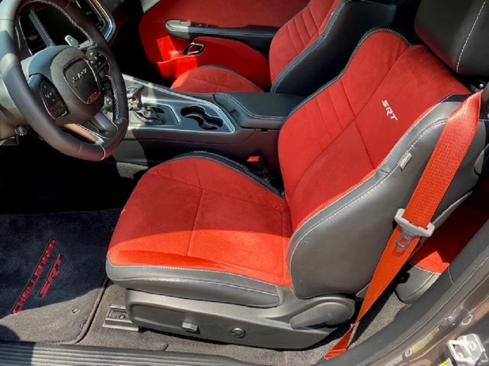 2015 Dodge Challenger SRT Hellcat 3rd Gen - Image 17 of 31