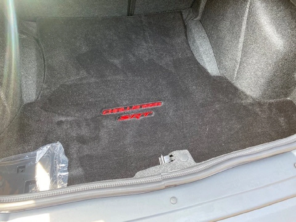 2015 Dodge Challenger SRT Hellcat 3rd Gen - Image 30 of 31
