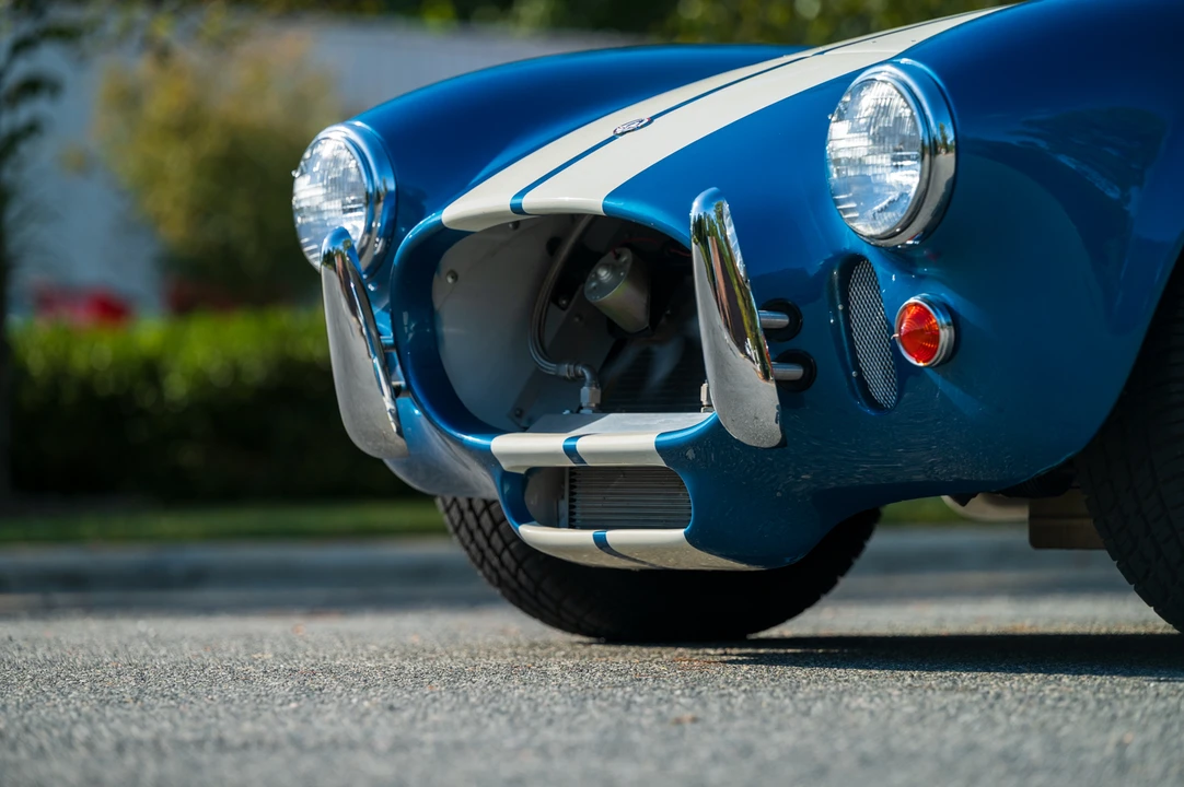 Shelby Cobra Replica - Image 27 of 31