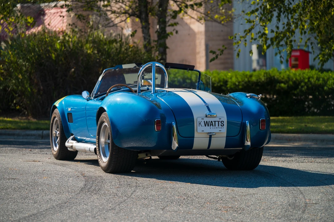 Shelby Cobra Replica - Image 8 of 31