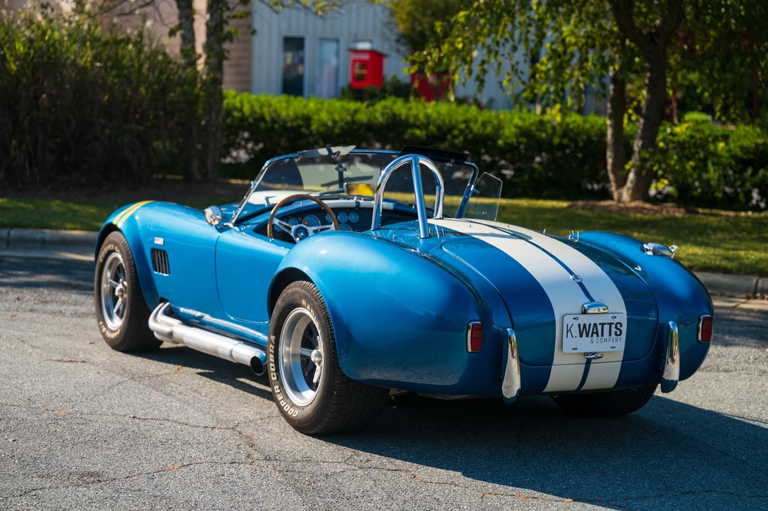 Shelby Cobra Replica - Image 6 of 31