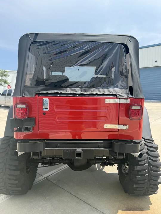 1987 Jeep YJ Wrangler - Image 27 of 31