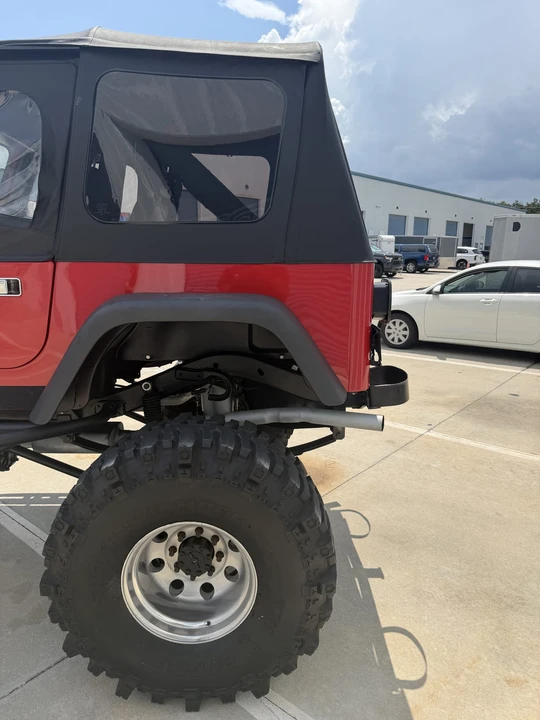 1987 Jeep YJ Wrangler - Image 26 of 31
