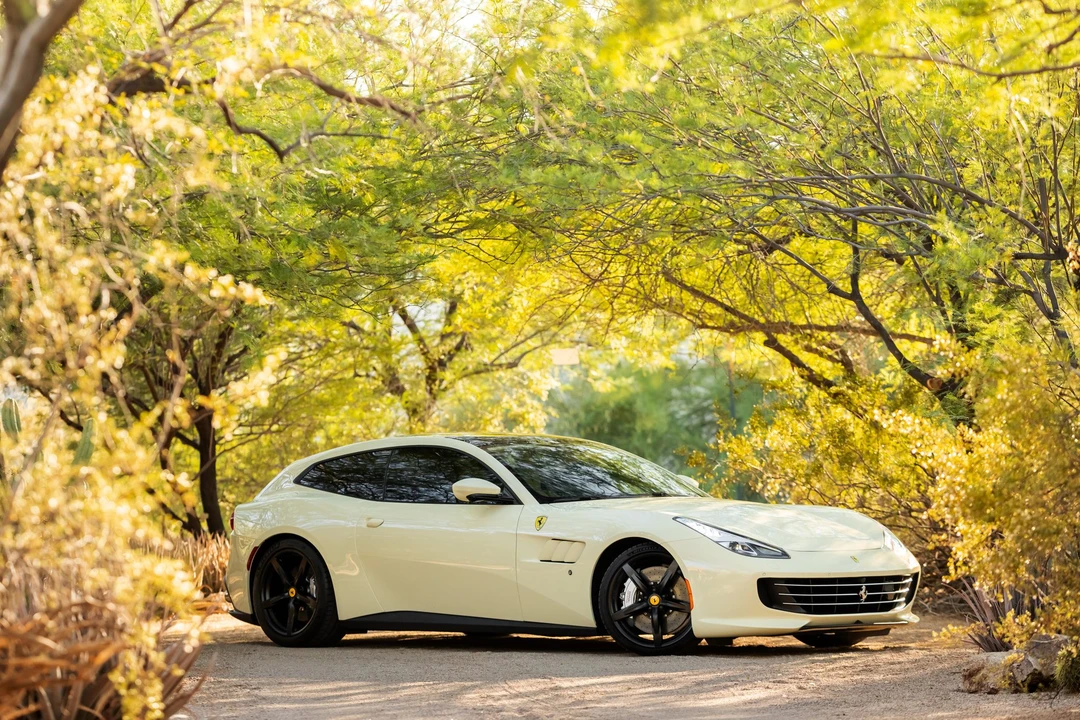 2020 Ferrari GTC4Lusso T - Image 2 of 31