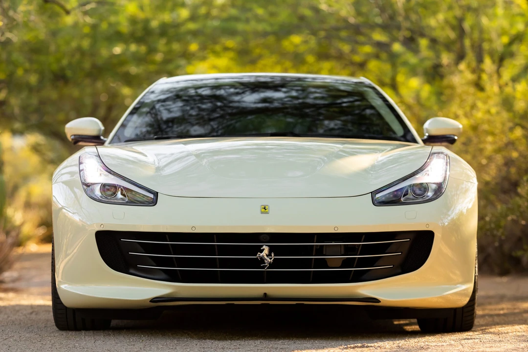 2020 Ferrari GTC4Lusso T - Image 4 of 31