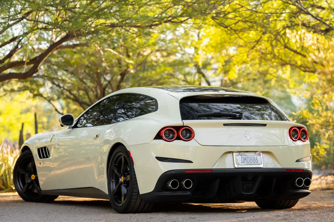 2020 Ferrari GTC4Lusso T - Image 8 of 31