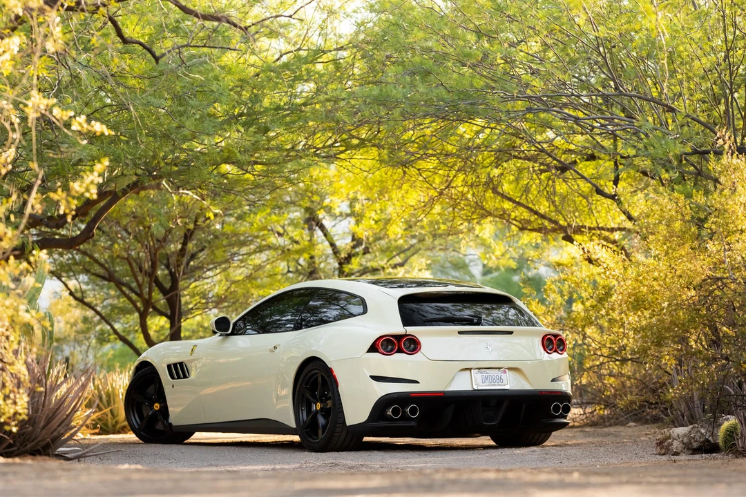 2020 Ferrari GTC4Lusso T - Image 7 of 31