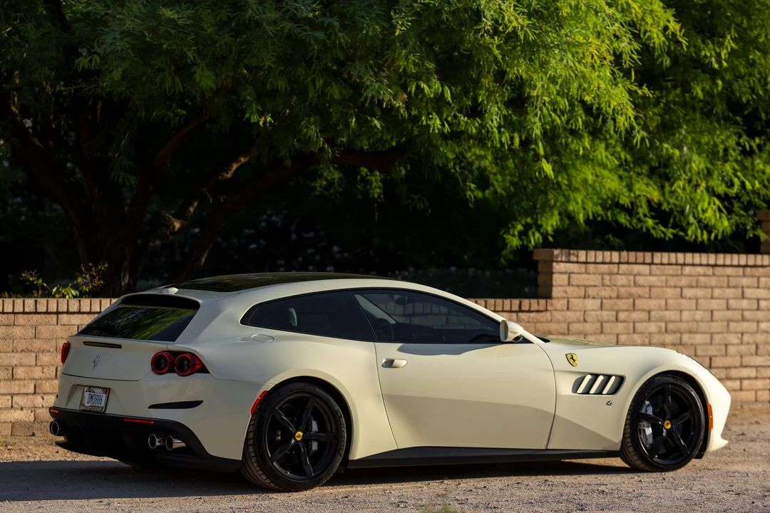2020 Ferrari GTC4Lusso T - Image 23 of 31