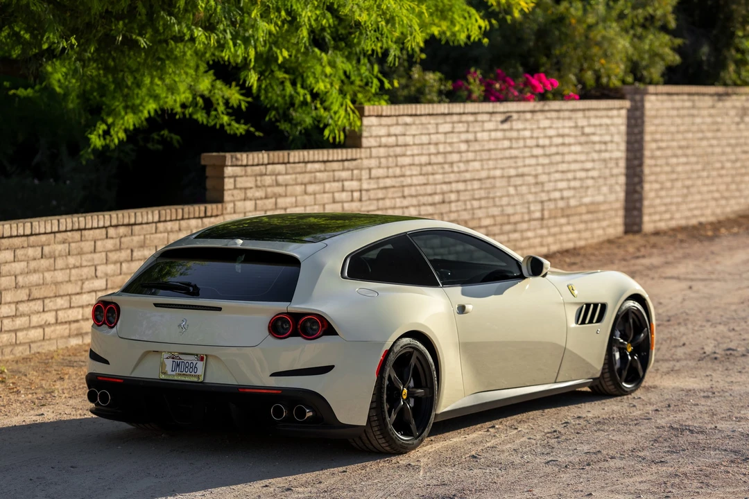 2020 Ferrari GTC4Lusso T - Image 24 of 31
