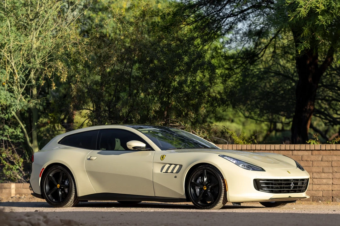 2020 Ferrari GTC4Lusso T - Image 25 of 31