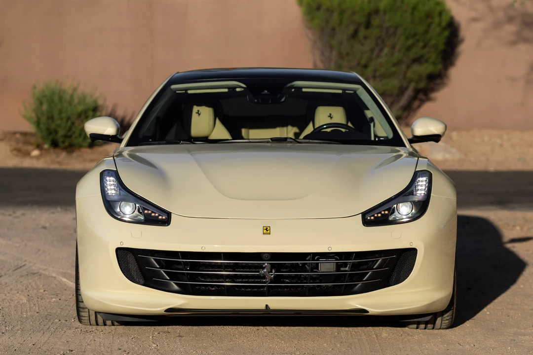 2020 Ferrari GTC4Lusso T - Image 27 of 31