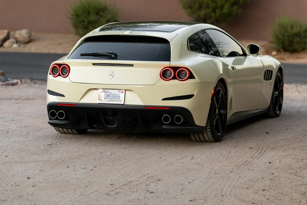 2020 Ferrari GTC4Lusso T - Image 21 of 31