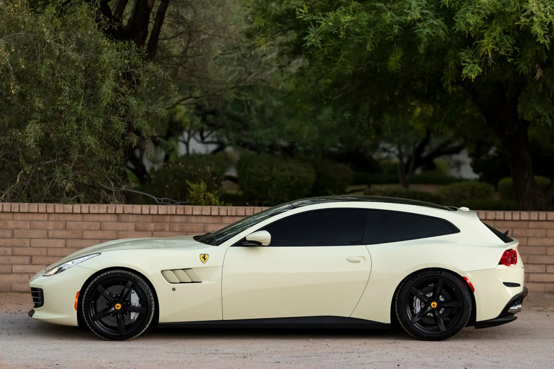 2020 Ferrari GTC4Lusso T - Image 16 of 31