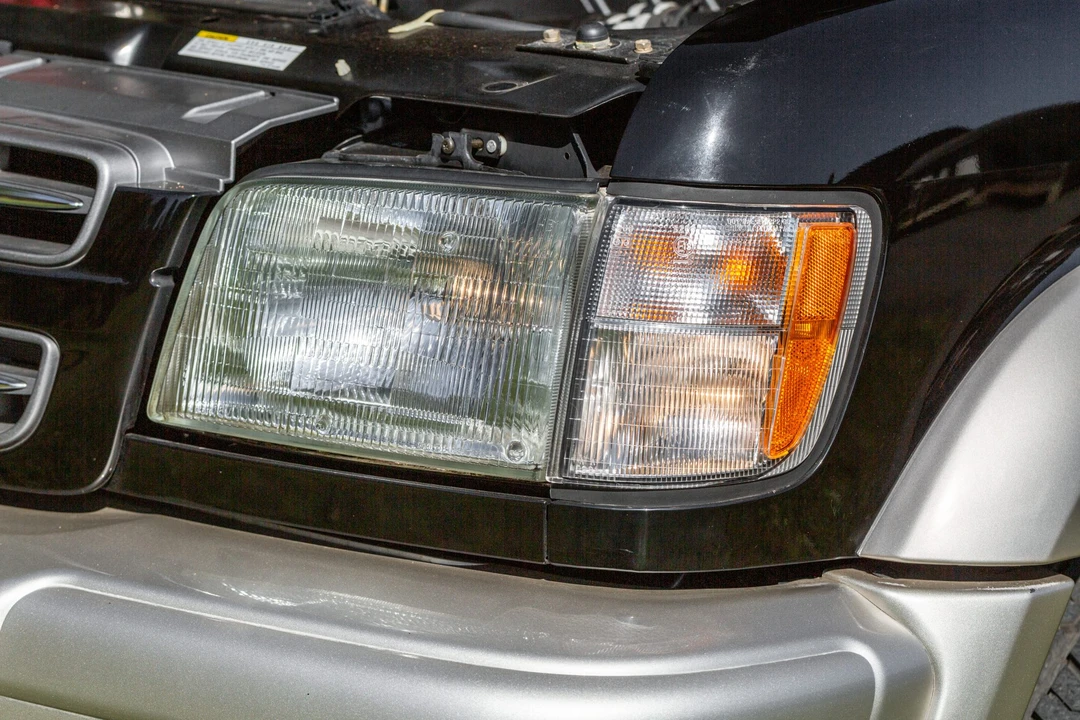 2001 Isuzu Trooper - Image 11 of 31