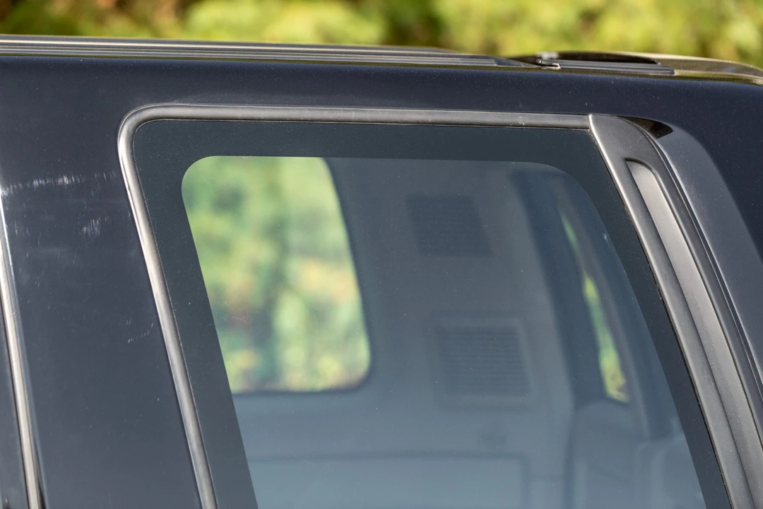 2001 Isuzu Trooper - Image 26 of 31