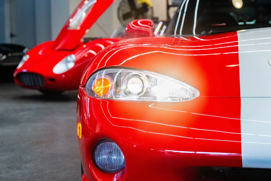 2002 Dodge Viper GTS 2nd Gen - Image 16 of 31