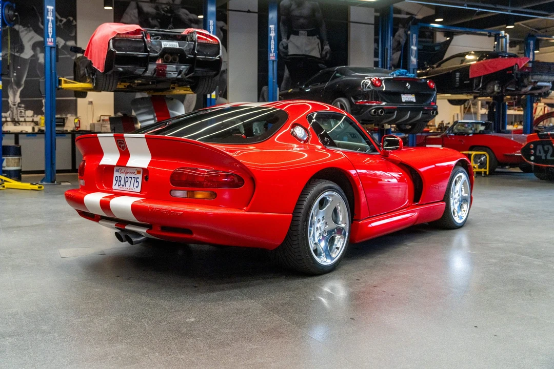 2002 Dodge Viper GTS 2nd Gen - Image 6 of 31