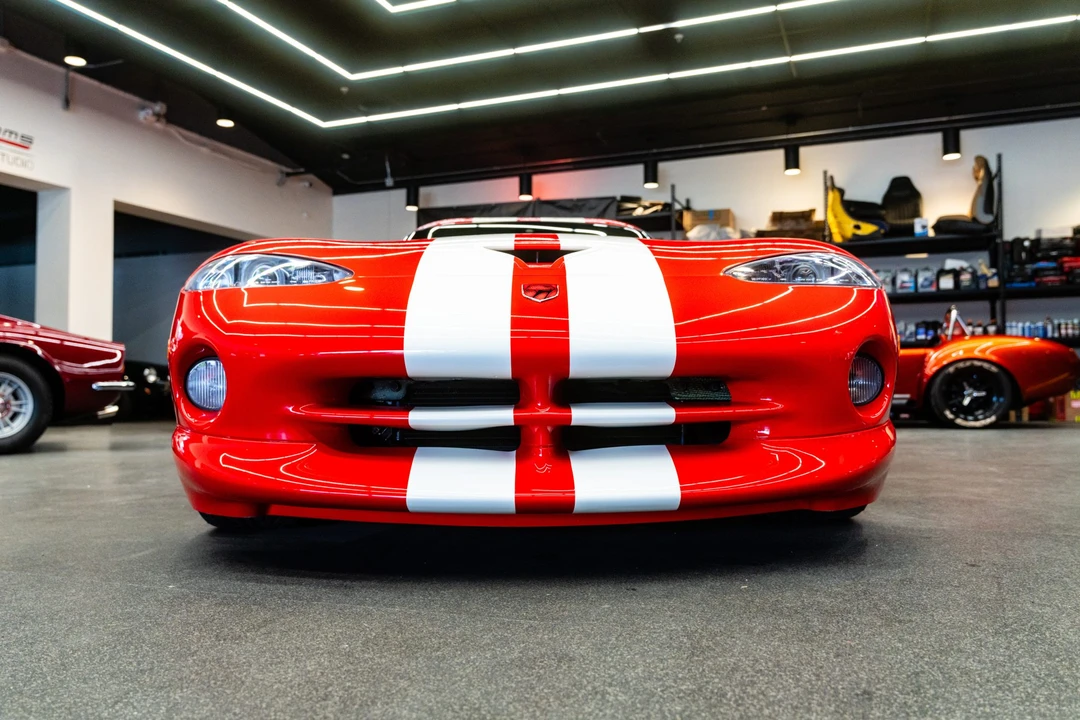 2002 Dodge Viper GTS 2nd Gen - Image 11 of 31