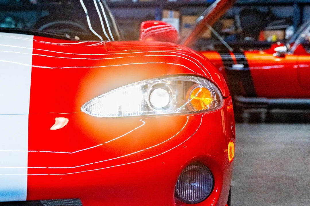 2002 Dodge Viper GTS 2nd Gen - Image 15 of 31