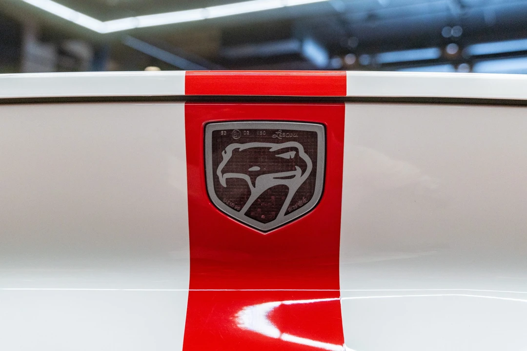 2002 Dodge Viper GTS 2nd Gen - Image 21 of 31