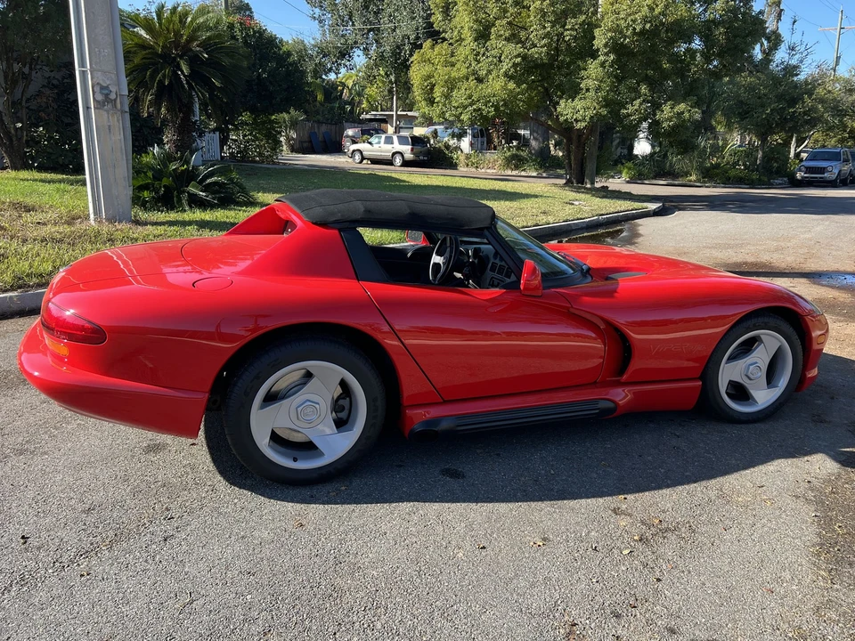 1993 Dodge Viper 1st Gen - Image 28 of 31
