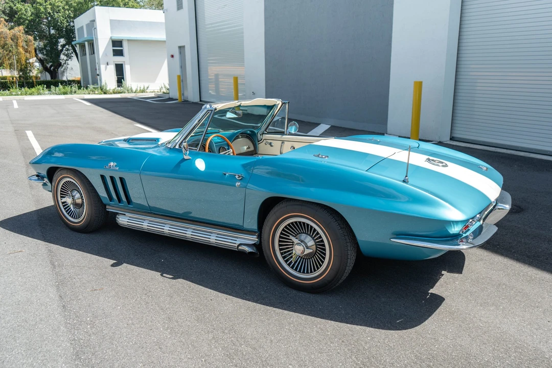 1966 Chevrolet Corvette C2 - Image 19 of 31