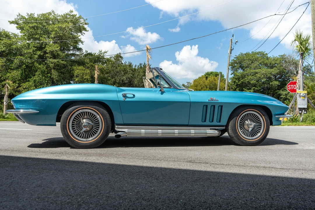 1966 Chevrolet Corvette C2 - Image 25 of 31