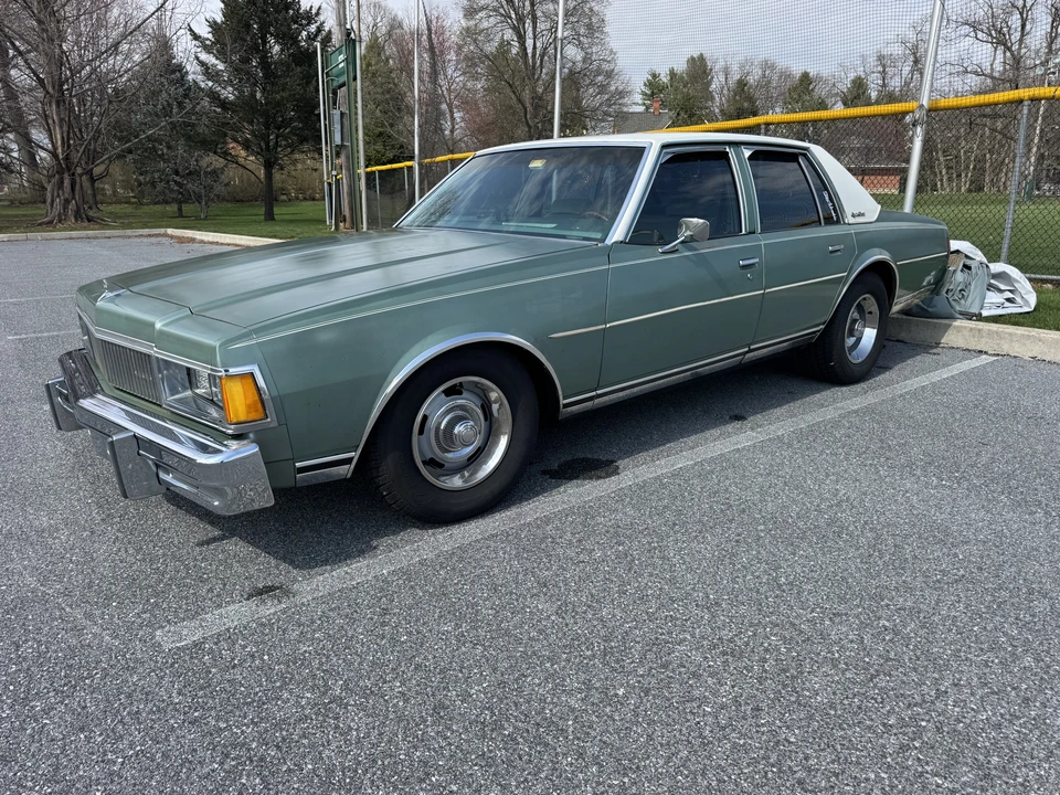 1977 Chevrolet Caprice - Image 6 of 31