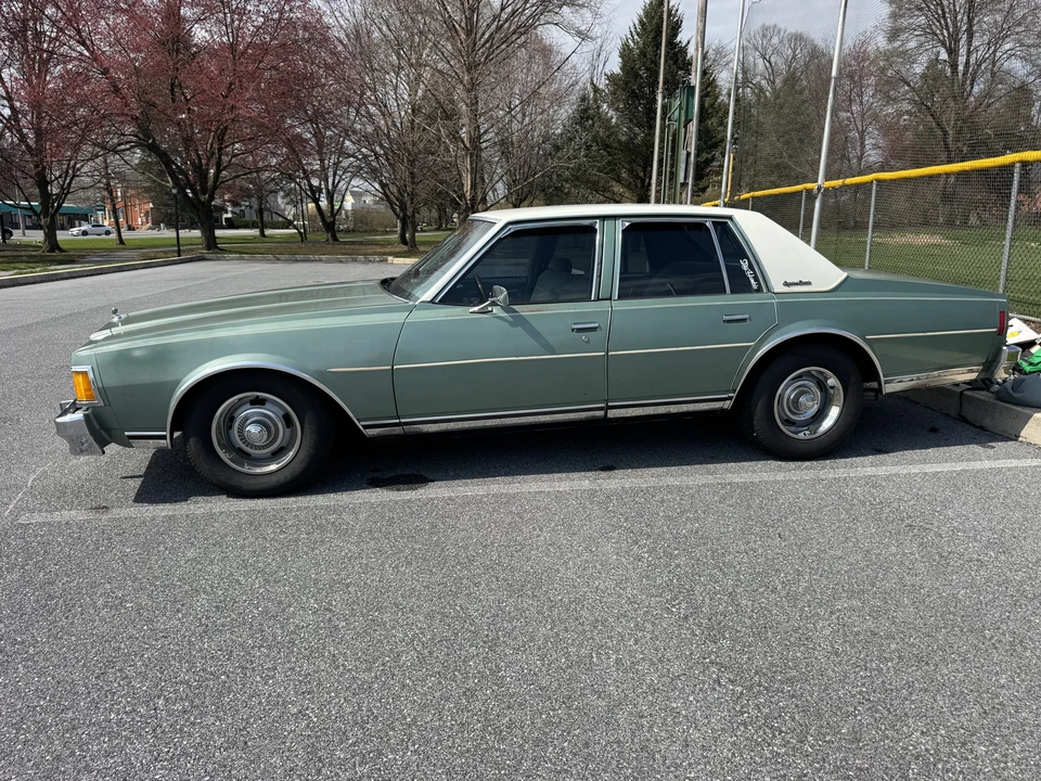 1977 Chevrolet Caprice - Image 8 of 31