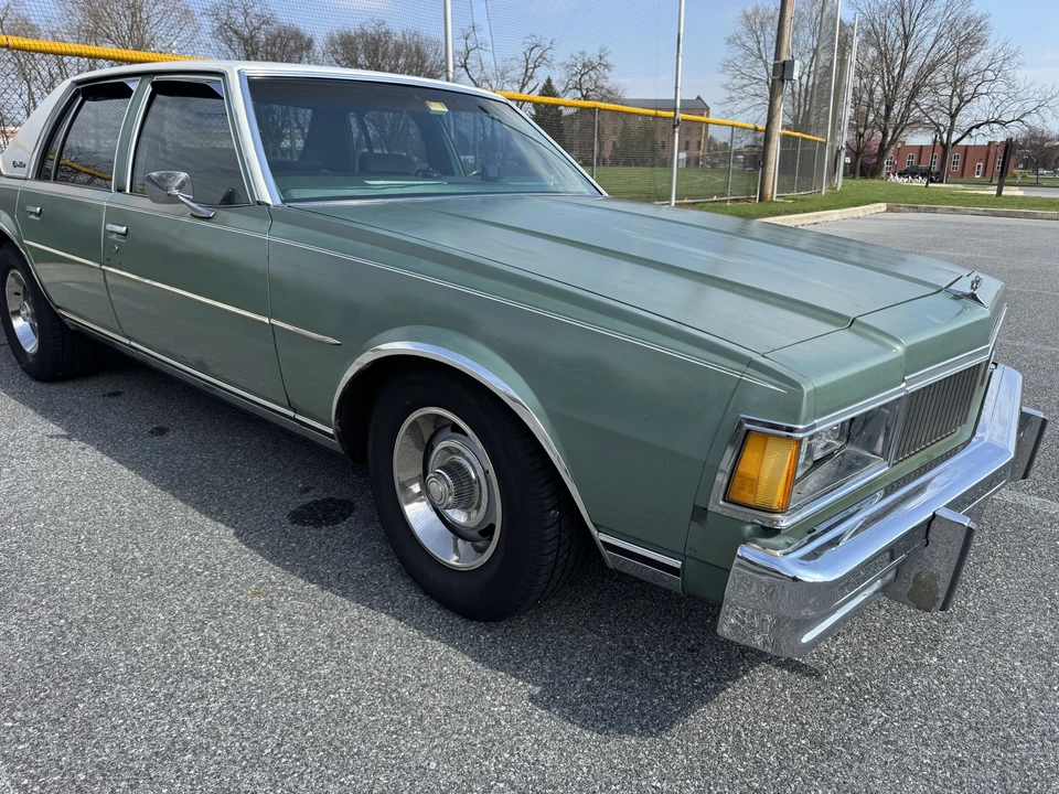 1977 Chevrolet Caprice - Image 18 of 31