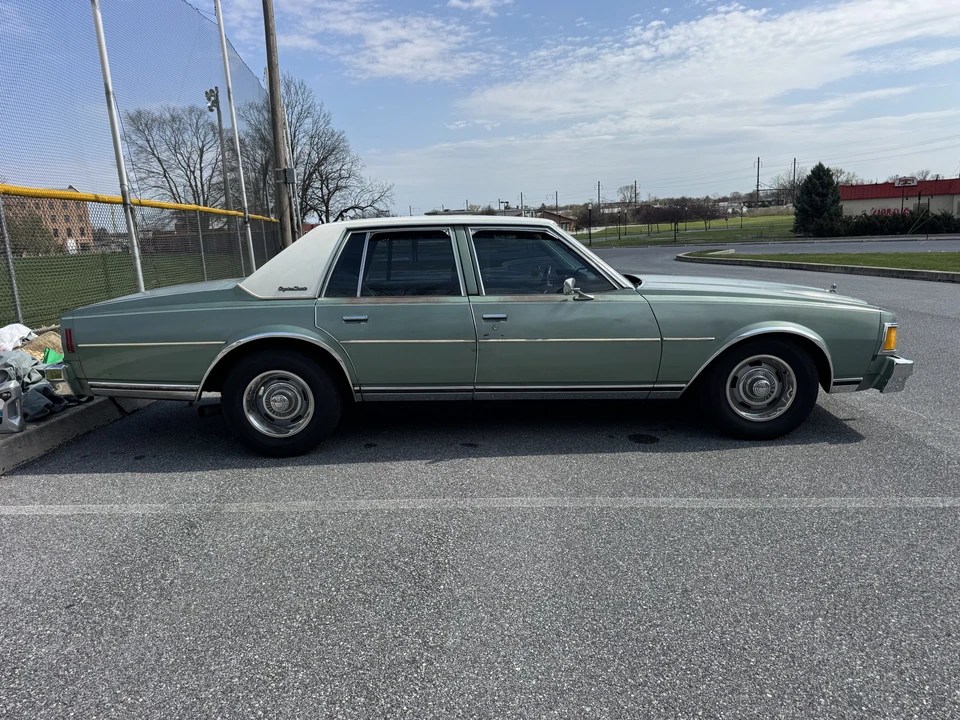 1977 Chevrolet Caprice - Image 13 of 31