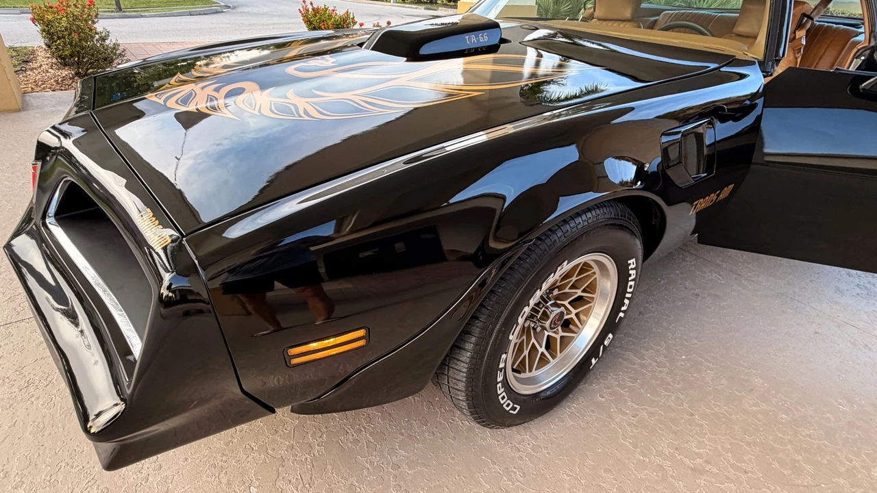 1978 Pontiac Firebird Trans Am 2nd Gen - Image 15 of 31