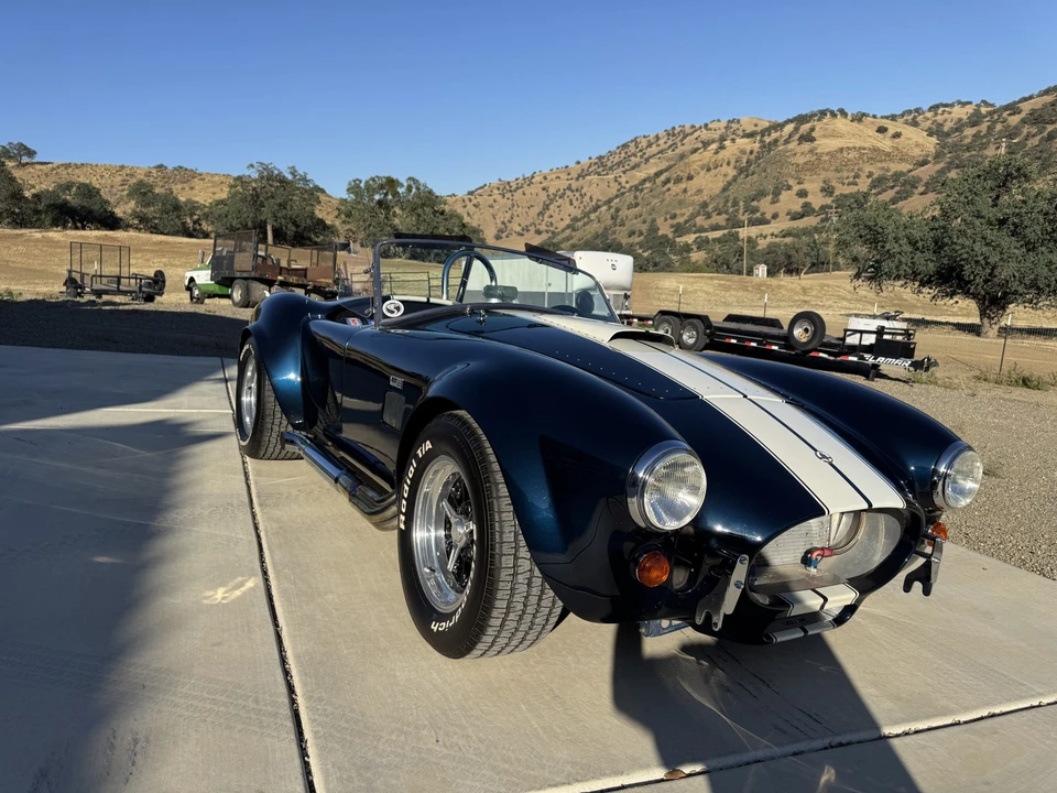 Shelby Cobra Replica - Image 16 of 31