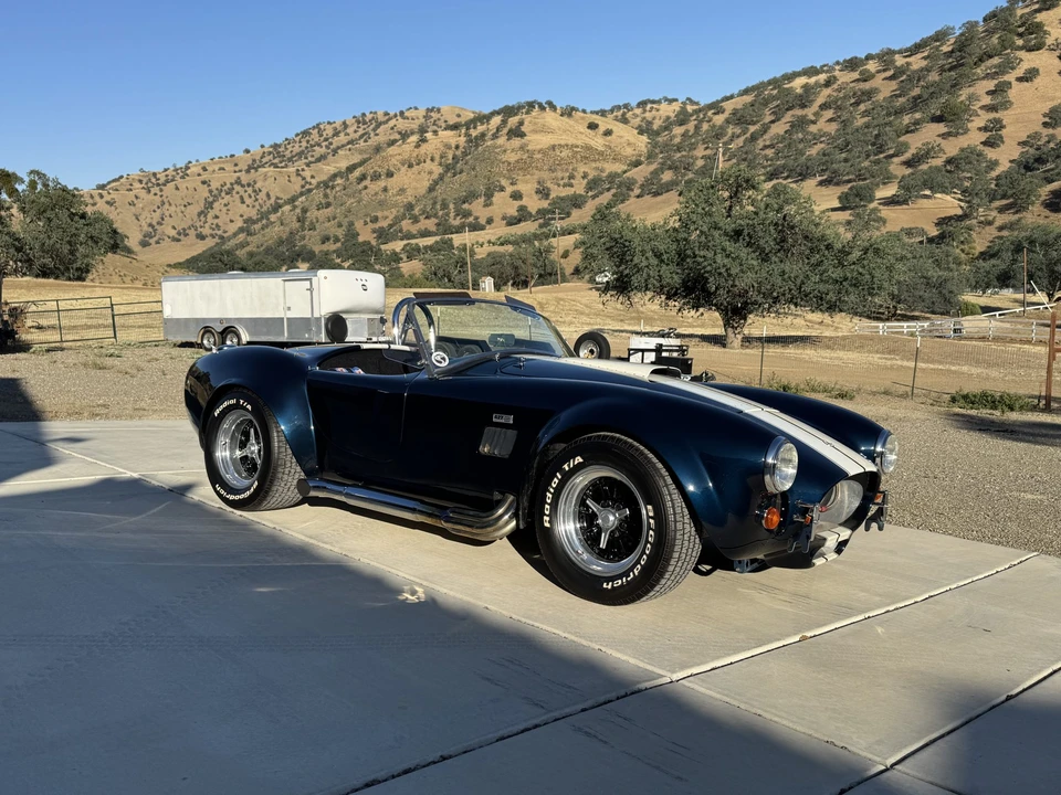 Shelby Cobra Replica - Image 17 of 31