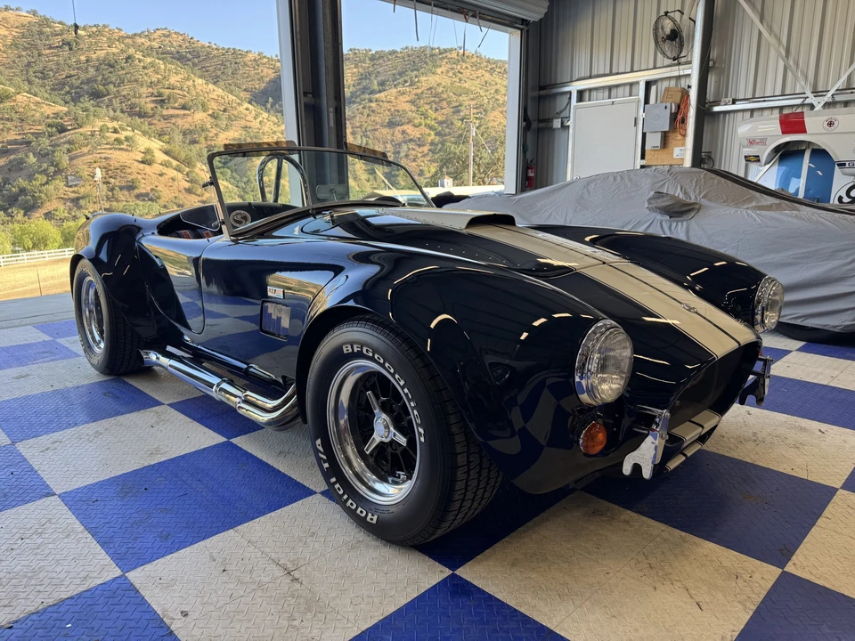 Shelby Cobra Replica - Image 19 of 31