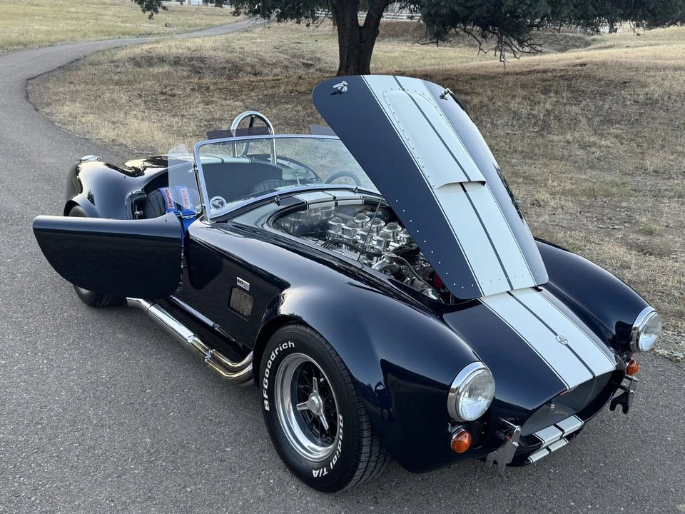 Shelby Cobra Replica - Image 20 of 31