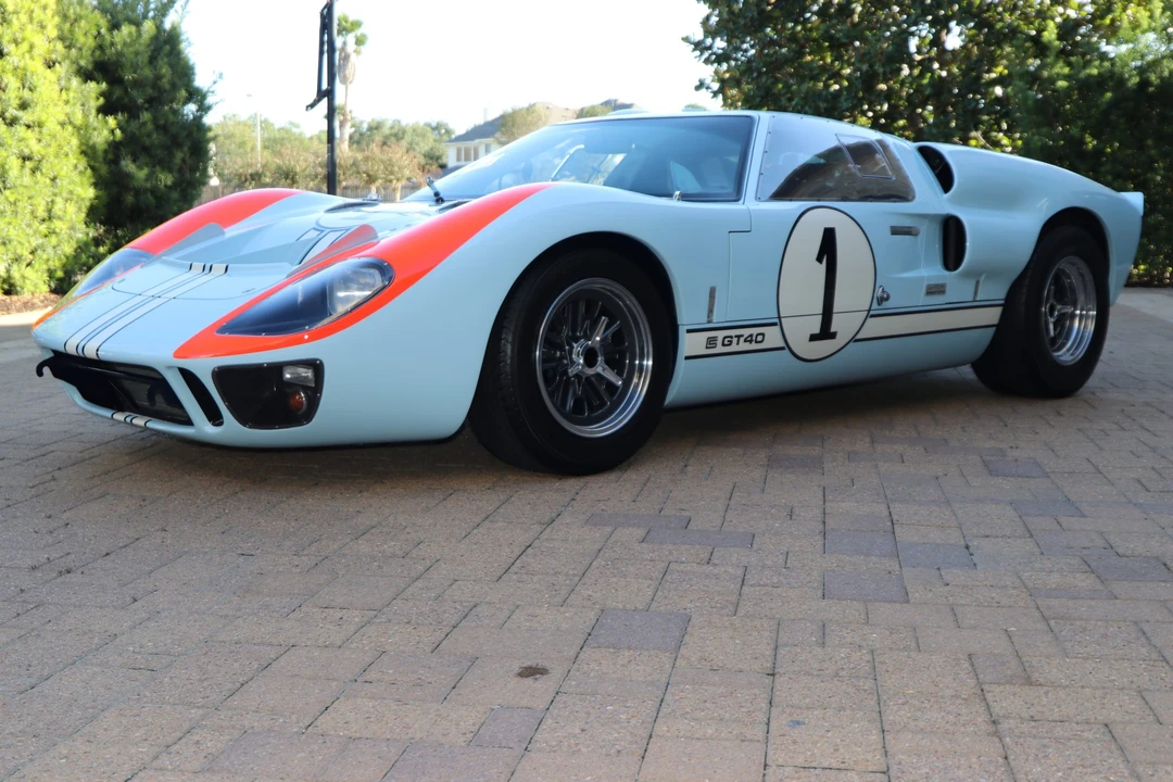 Ford Replica - Image 4 of 31