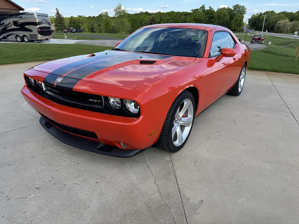 2008 Dodge Challenger SRT8 & 392 3rd Gen - Image 2 of 31
