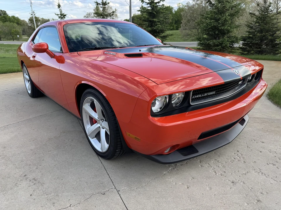 2008 Dodge Challenger SRT8 & 392 3rd Gen - Image 7 of 31