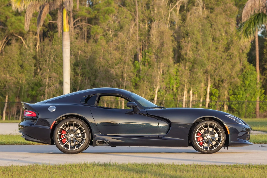 2013 Dodge Viper 5th Gen - Image 19 of 31