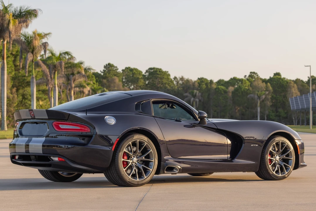 2013 Dodge Viper 5th Gen - Image 21 of 31