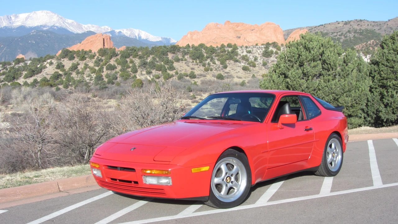 1989 Porsche 944 Turbo - Image 10 of 31