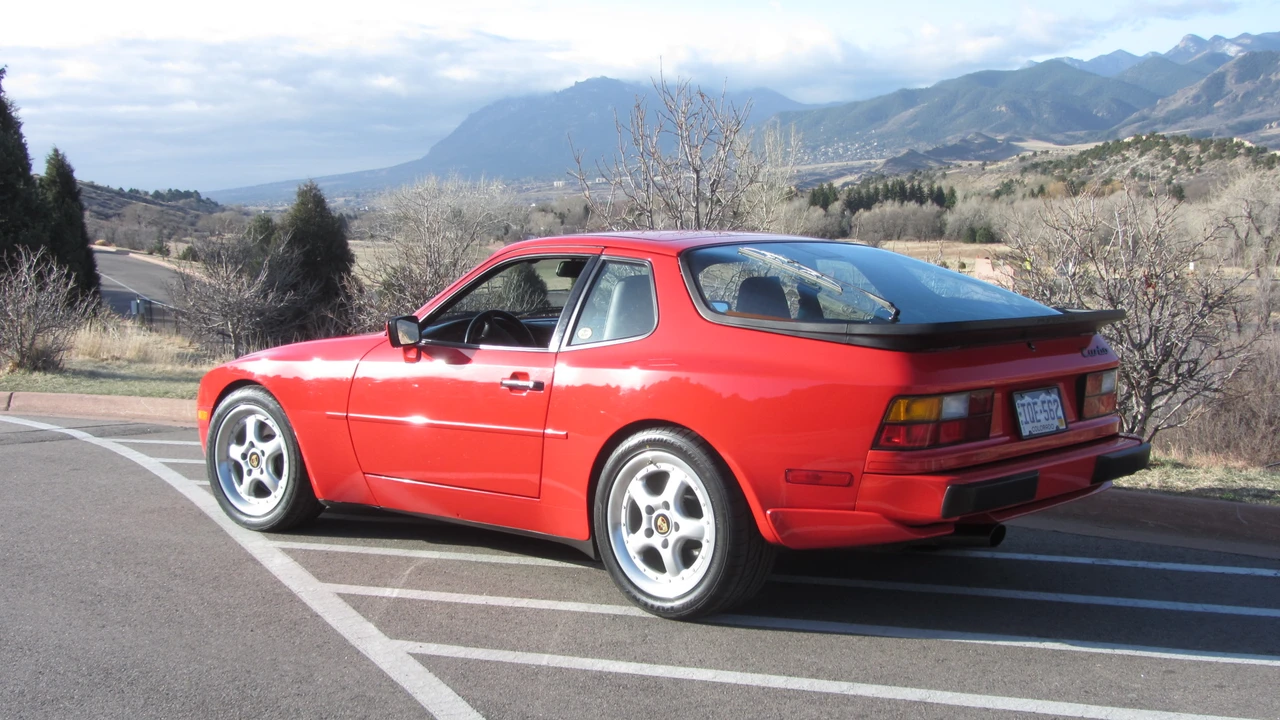 1989 Porsche 944 Turbo - Image 2 of 31
