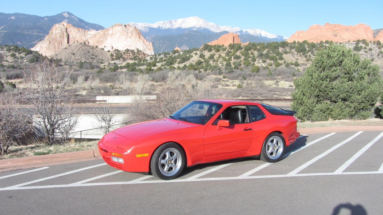 1989 Porsche 944 Turbo - Image 12 of 31