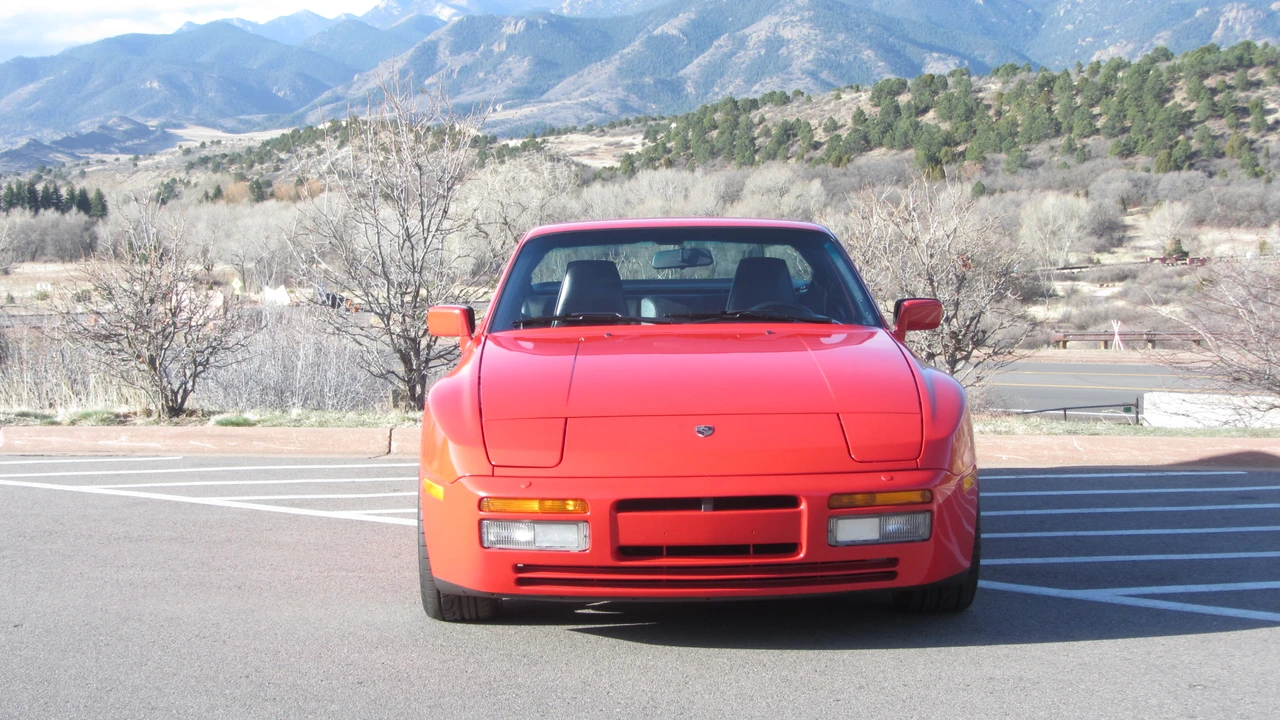 1989 Porsche 944 Turbo - Image 6 of 31