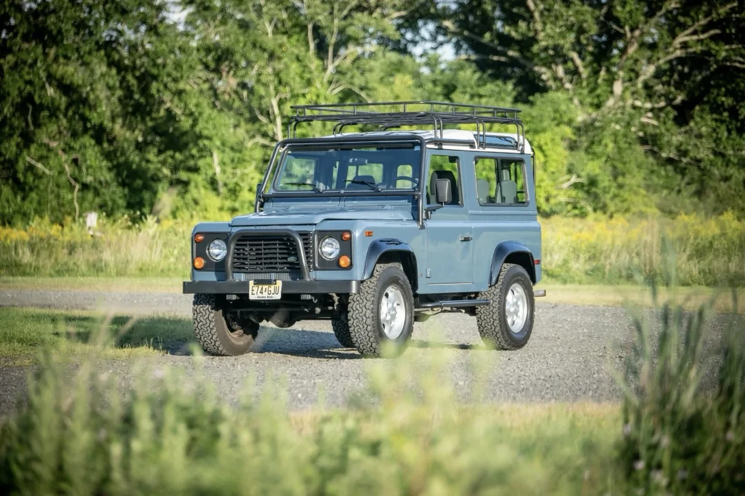 1997 Land Rover Defender 90 - Image 2 of 31