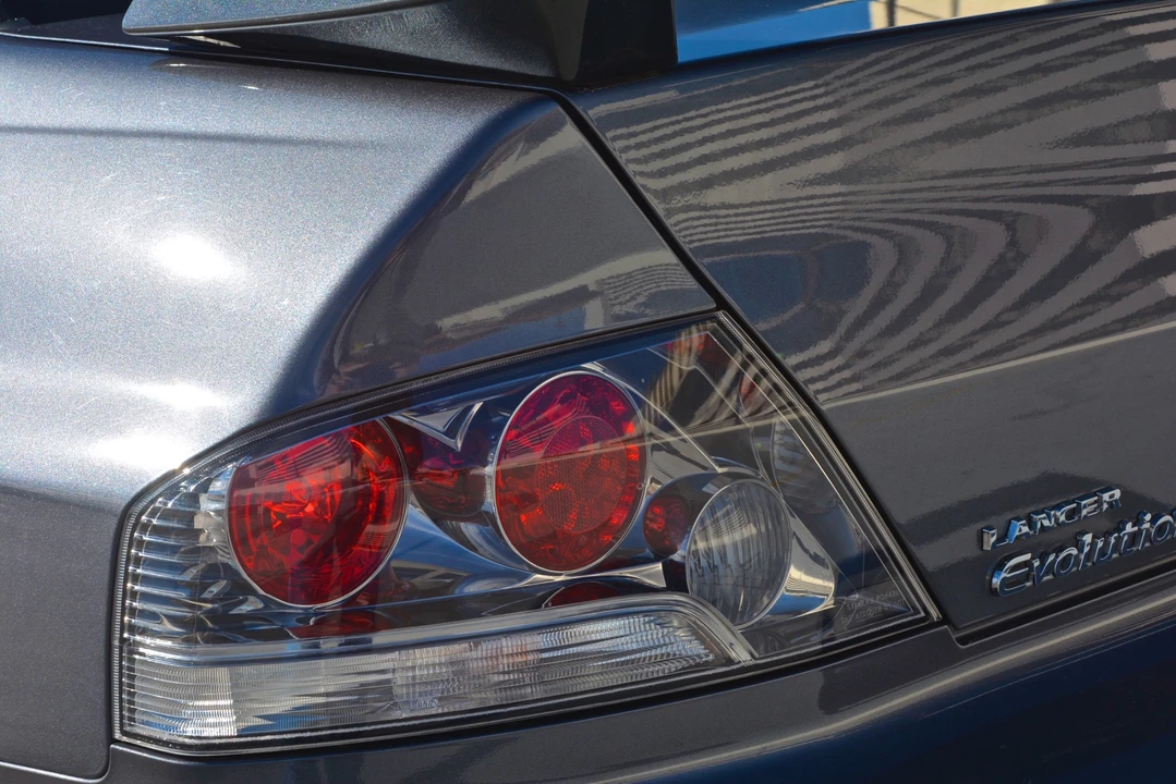 2005 Mitsubishi Lancer Evolution VIII 7th Gen - Image 16 of 31