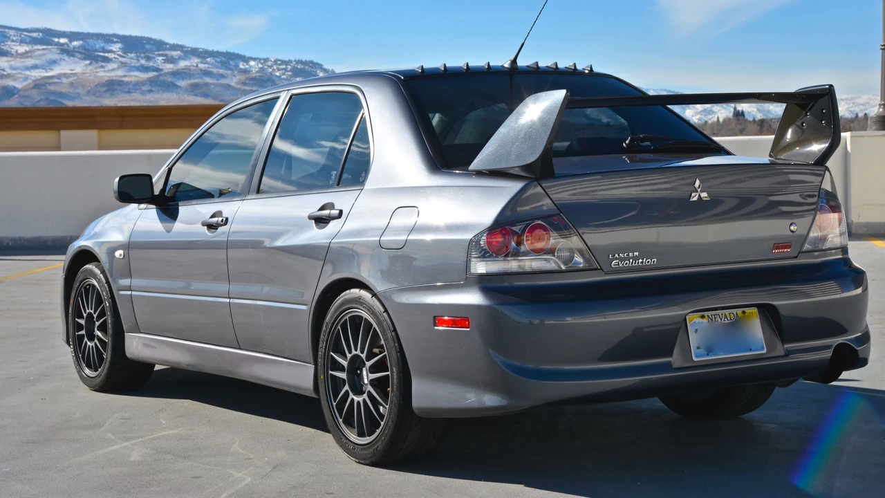 2005 Mitsubishi Lancer Evolution VIII 7th Gen - Image 21 of 31