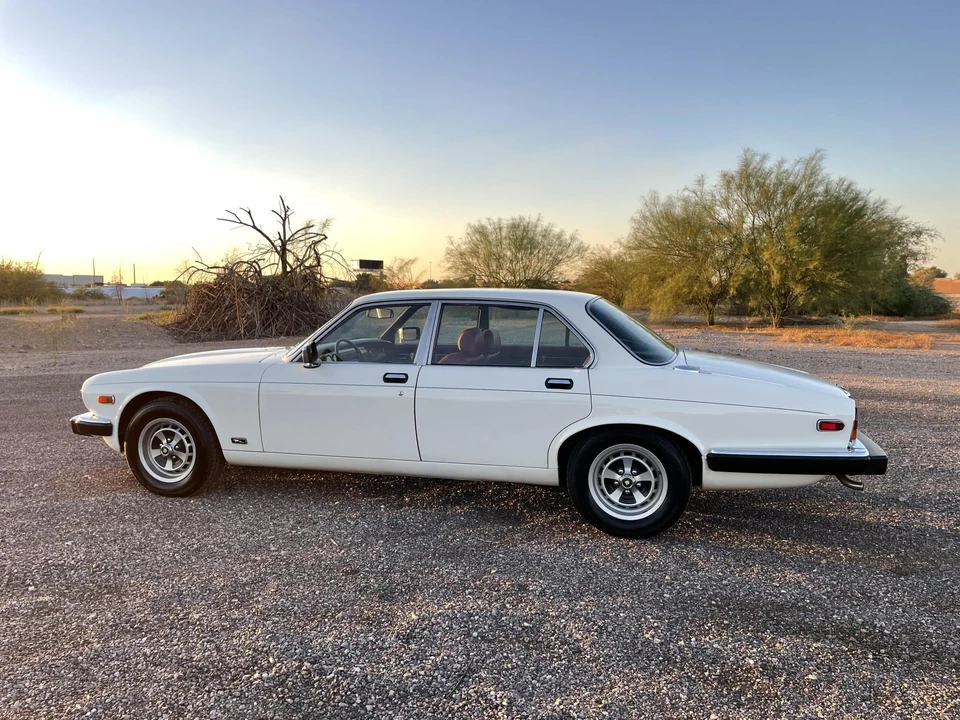 1981 Jaguar XJ Series 3 - Image 12 of 31